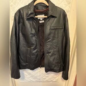 Men’s Black Wilson’s Leather Jacket,
Size Medium, Removable liner, Like New